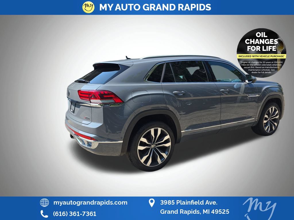 Used 2022 Volkswagen Atlas Cross Sport SEL Premium R-Line AWD/4WD image 7