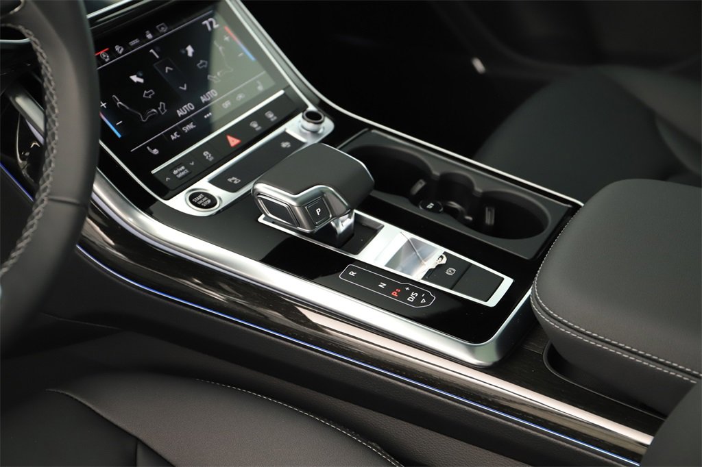 New 2026 Audi Q7 2.0T Premium image 17