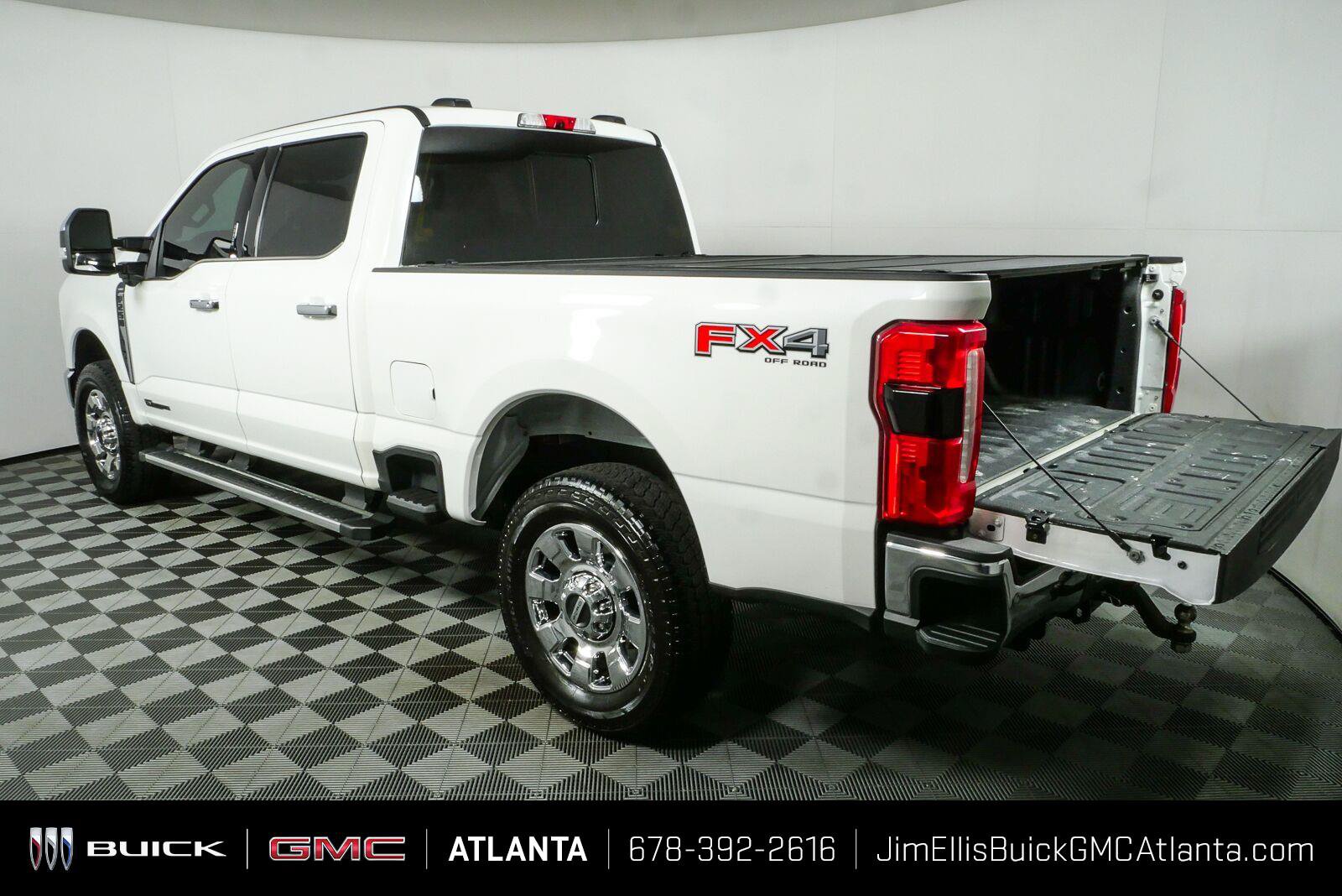 Used 2024 Ford F250 Lariat w/ Chrome Package AWD/4WD image 31