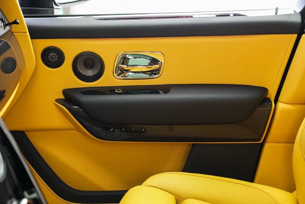 Certified 2024 Rolls-Royce Cullinan Black Badge w/ Driver's Package image 19