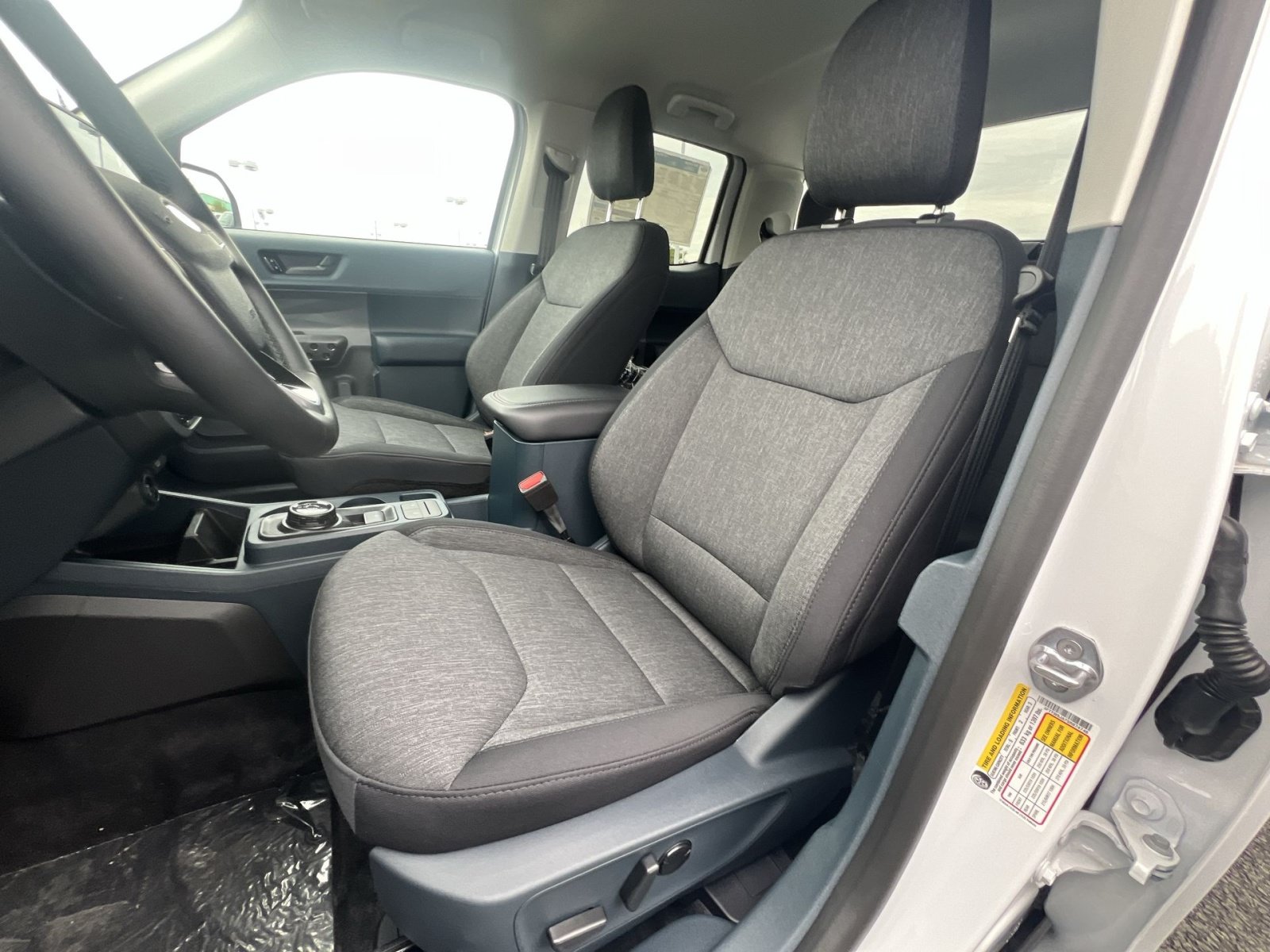 New 2025 Ford Maverick XLT w/ XLT Luxury Package AWD/4WD image 21