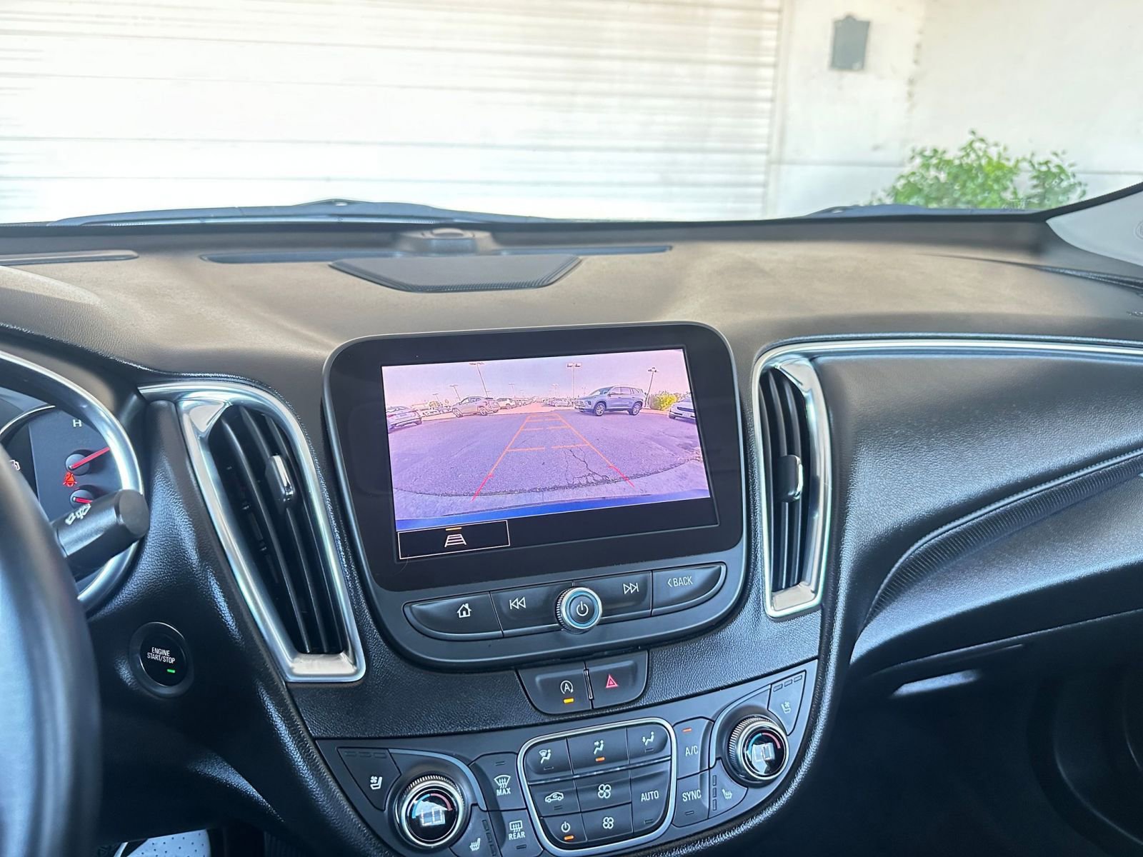 Used 2024 Chevrolet Malibu LT image 17