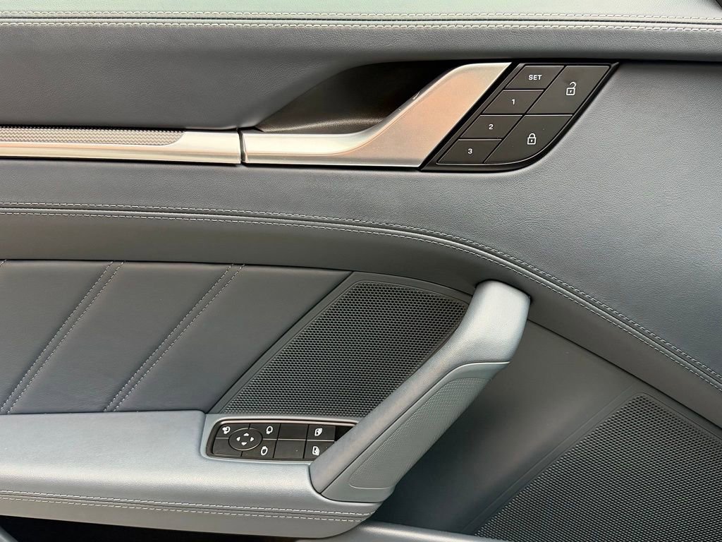 Certified 2025 Porsche 911 Turbo S image 17