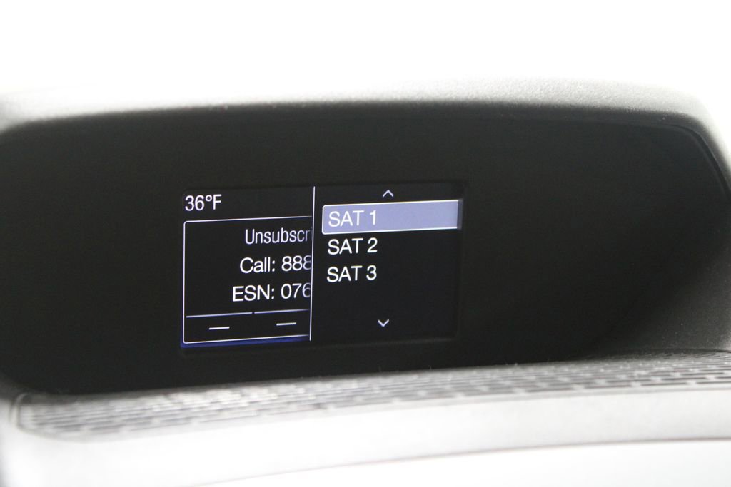 Used 2017 Ford Transit 350 XLT image 41