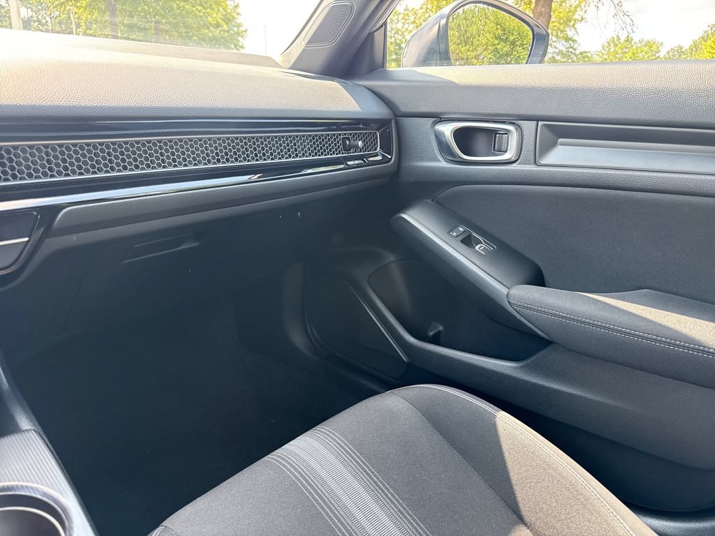 Used 2023 Honda Civic Sport image 17