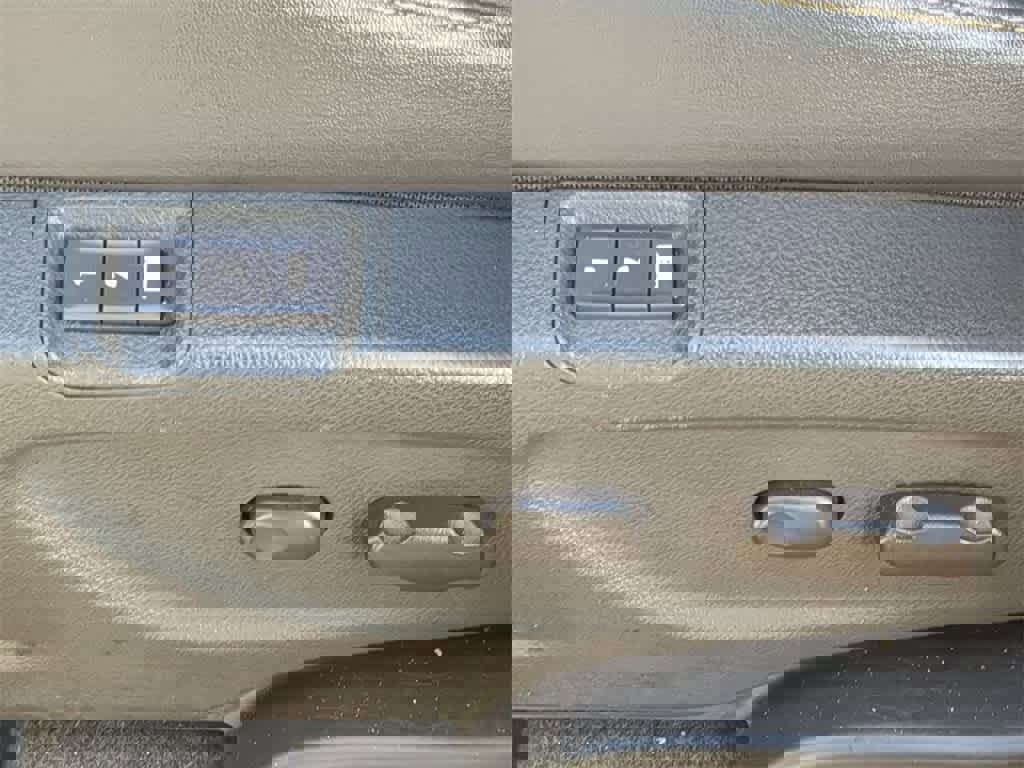 Used 2014 Buick Encore Premium image 17