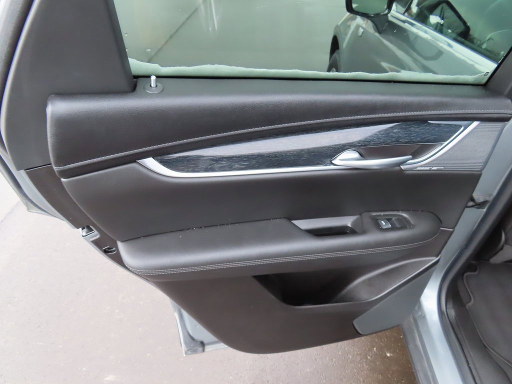 Certified 2023 Cadillac XT5 Premium Luxury image 34