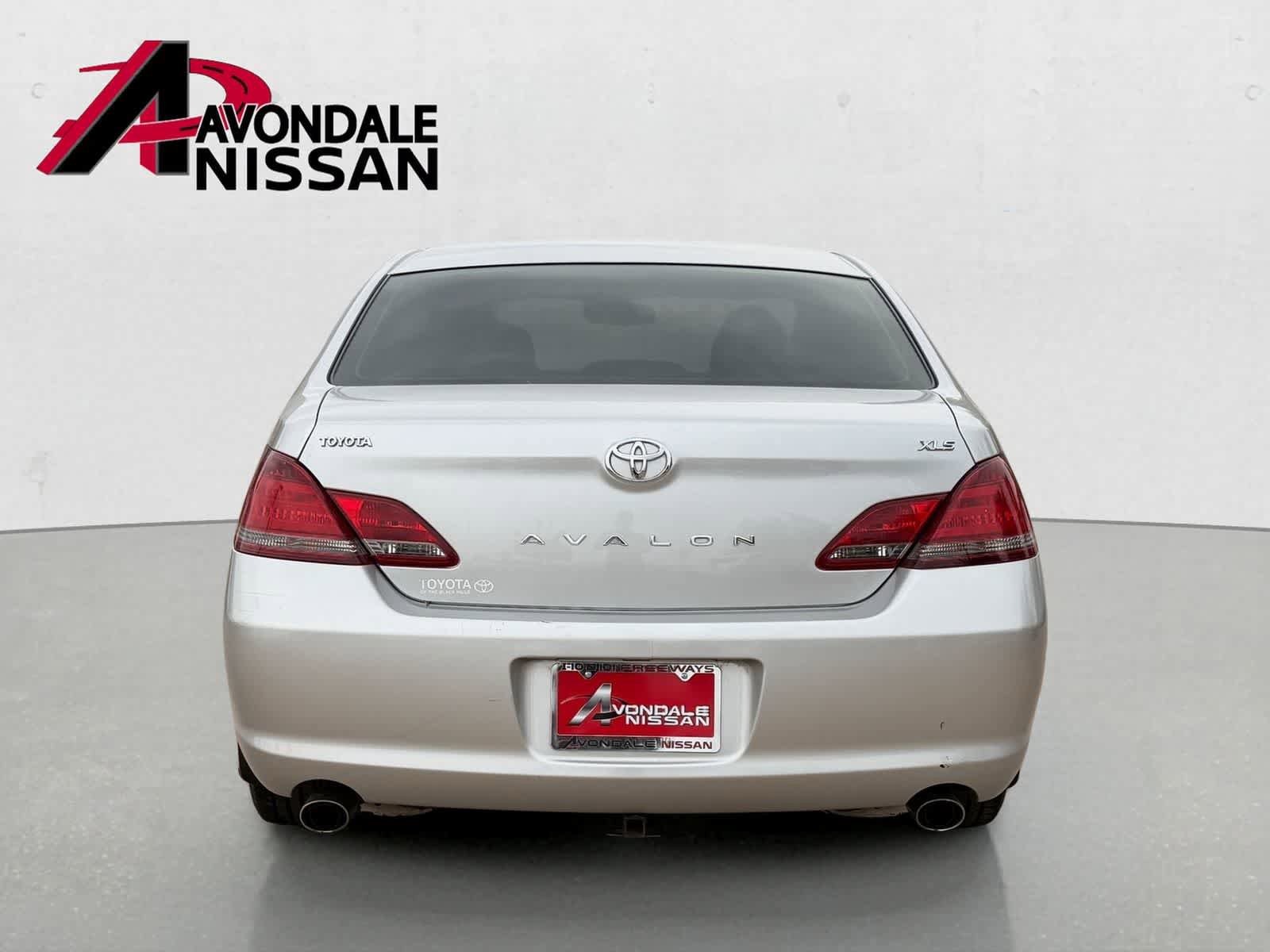 Used 2008 Toyota Avalon XLS FWD image 5