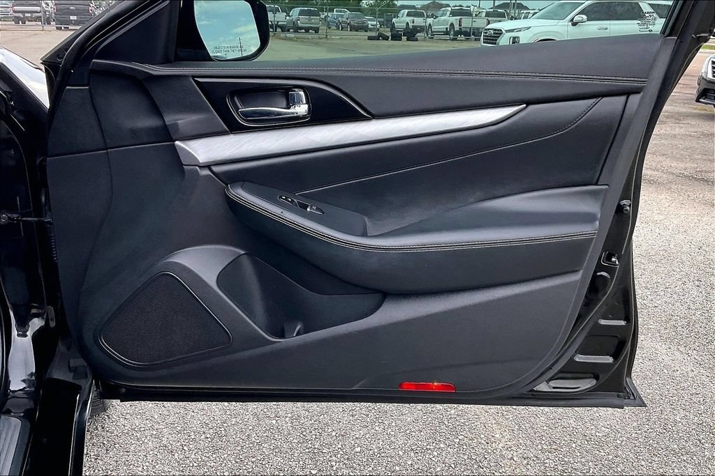 Used 2017 Nissan Maxima 3.5 SV FWD image 29