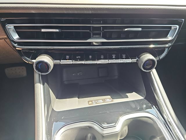 New 2026 Chevrolet Traverse LT w/ Enhanced Driving Package FWD image 18