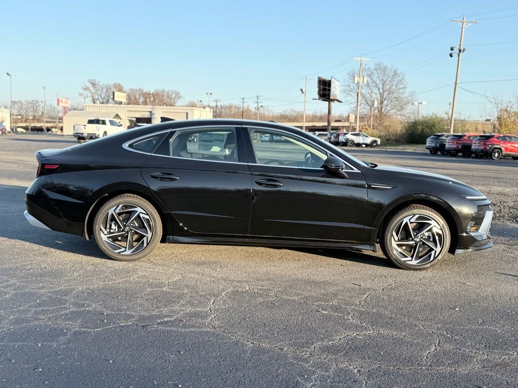 New 2026 Hyundai Sonata SEL FWD image 8
