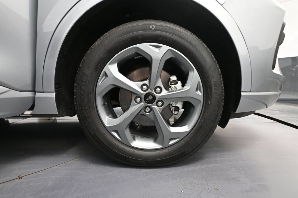 Used 2023 Ford Escape ST-Line w/ Tech Pack #1 AWD/4WD image 12
