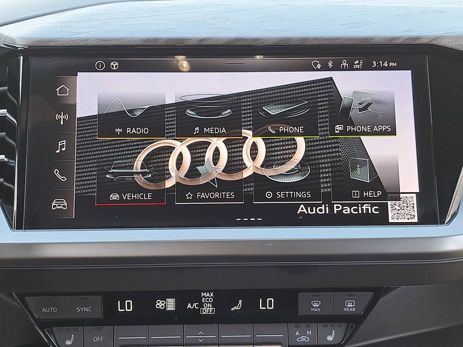 Certified 2024 Audi Q4 e-tron Premium image 24