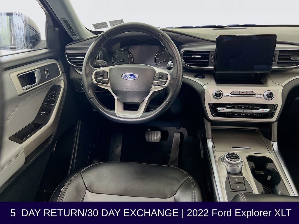 Used 2022 Ford Explorer XLT w/ Equipment Group 202A image 28