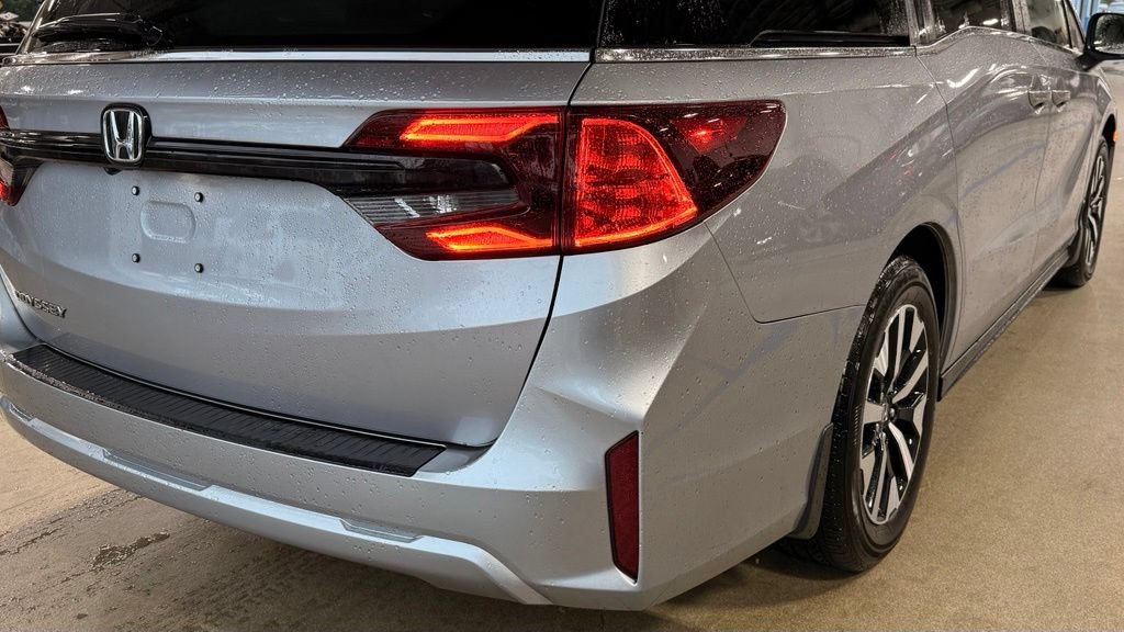 Used 2025 Honda Odyssey EX-L image 5