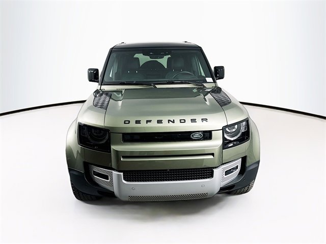 Used 2024 Land Rover Defender 110 S image 2