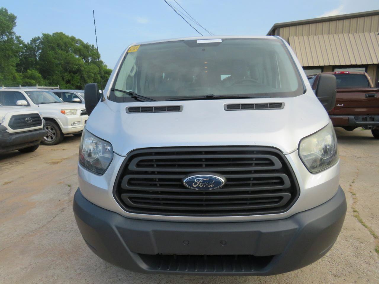 Used 2015 Ford Transit 350 XL RWD image 2