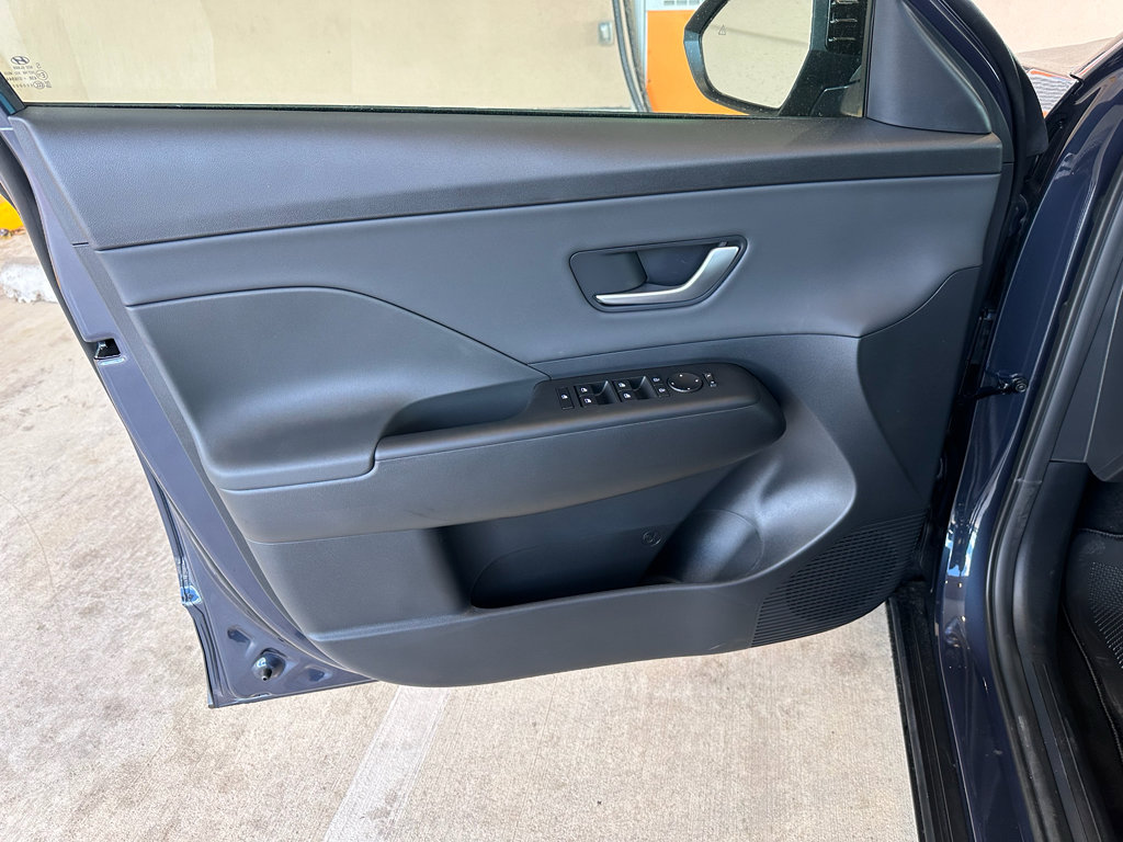 New 2026 Hyundai Kona SEL Premium image 9