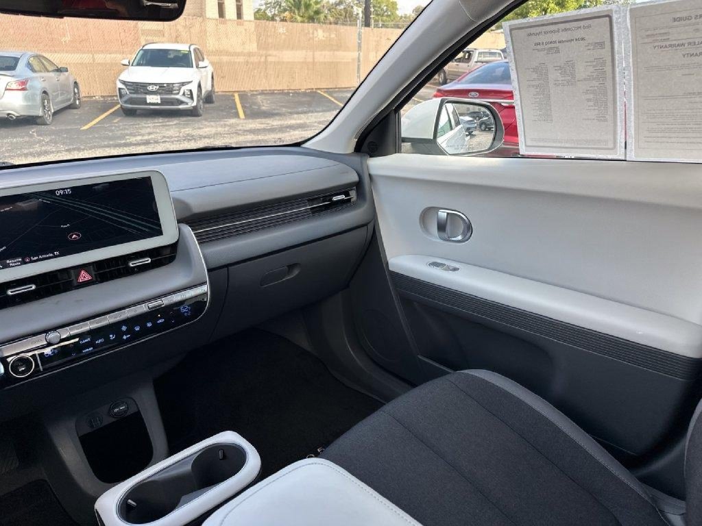 Used 2024 Hyundai Ioniq 5 SEL RWD image 18