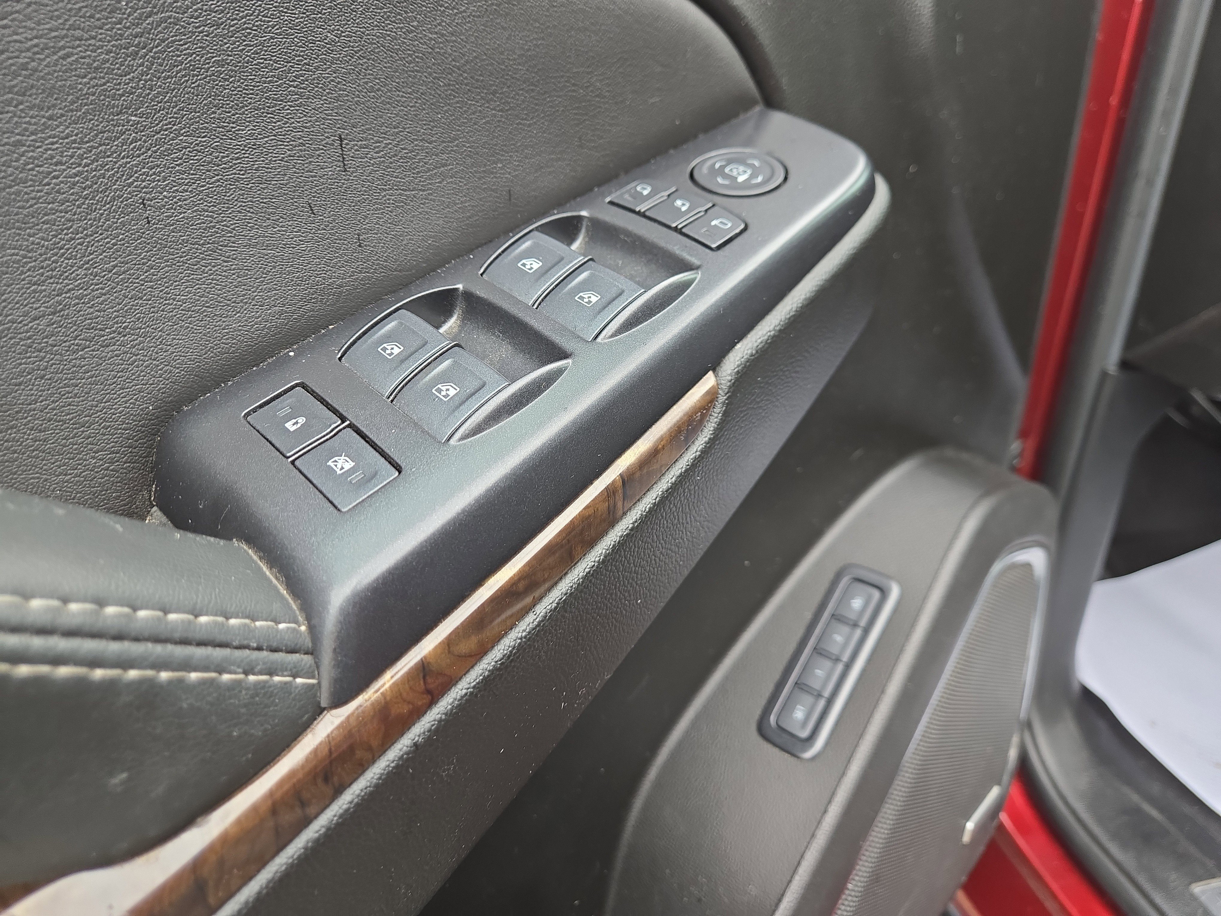 Used 2020 Chevrolet Tahoe LT image 17