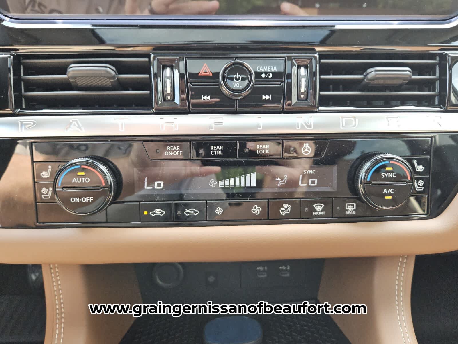 New 2026 Nissan Pathfinder Platinum FWD image 10