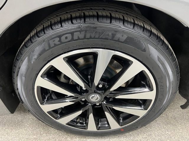Used 2017 Nissan Altima 2.5 SL w/ Moonroof Package image 15