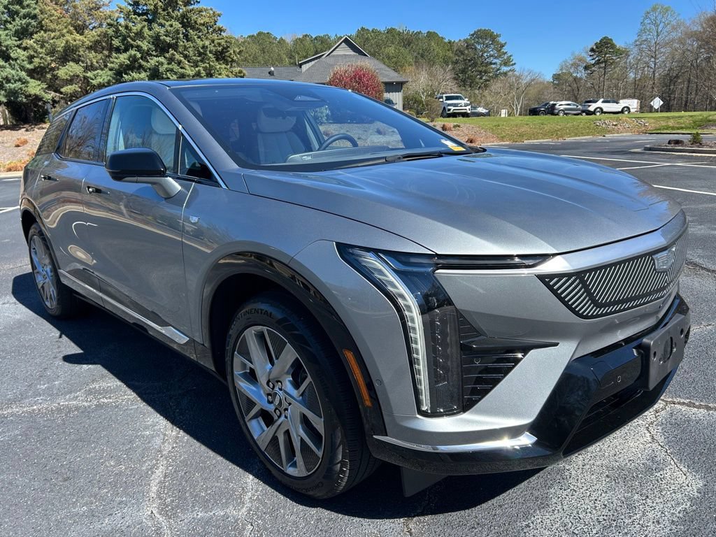 Used 2025 Cadillac Optiq Luxury 1 AWD/4WD image 22