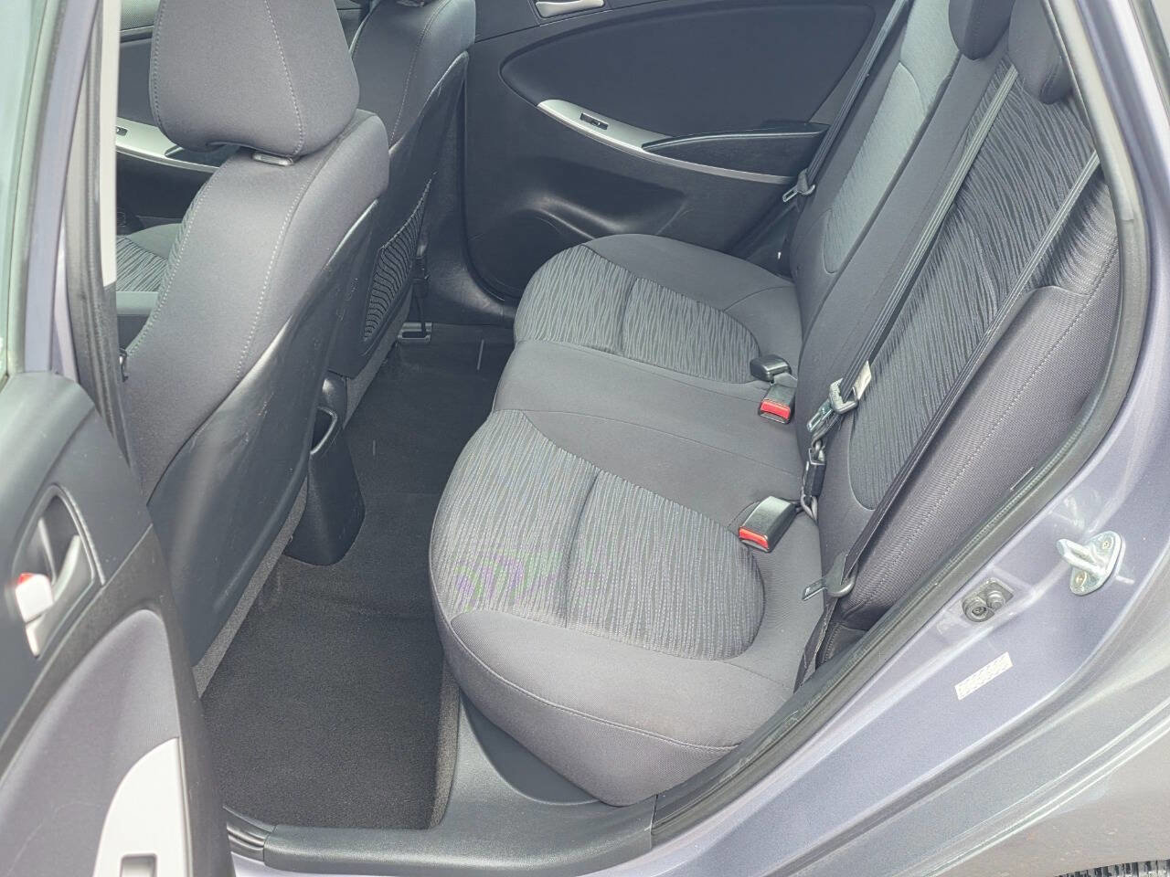 Used 2017 Hyundai Accent SE FWD image 12