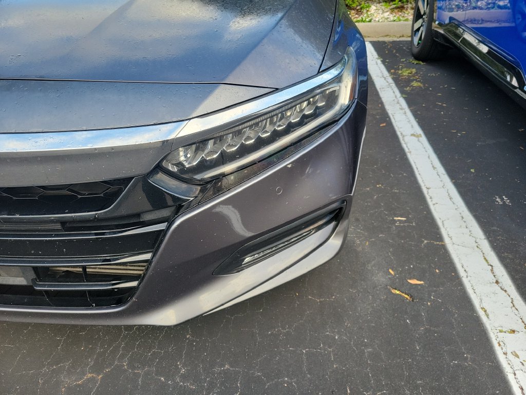Used 2018 Honda Accord Touring image 6