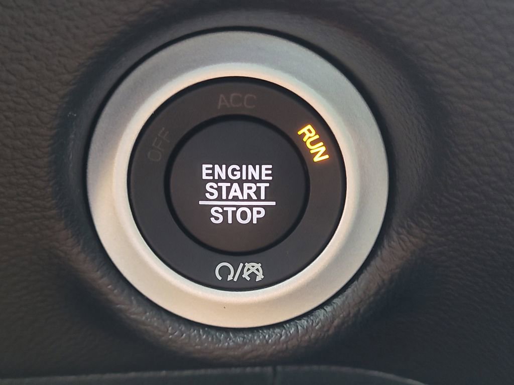 New 2026 Chrysler Voyager LX image 28