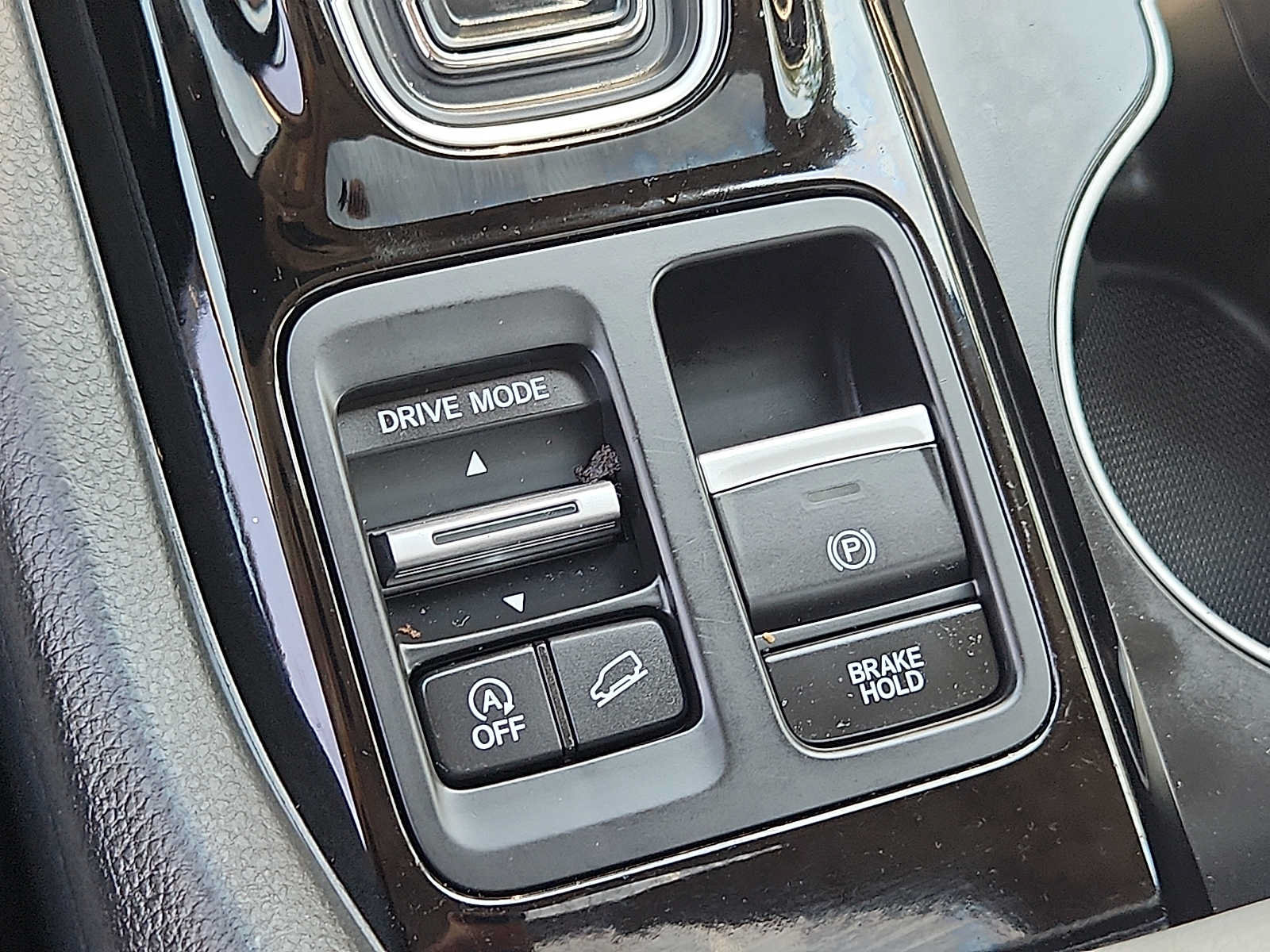 Certified 2024 Honda Pilot Touring image 26