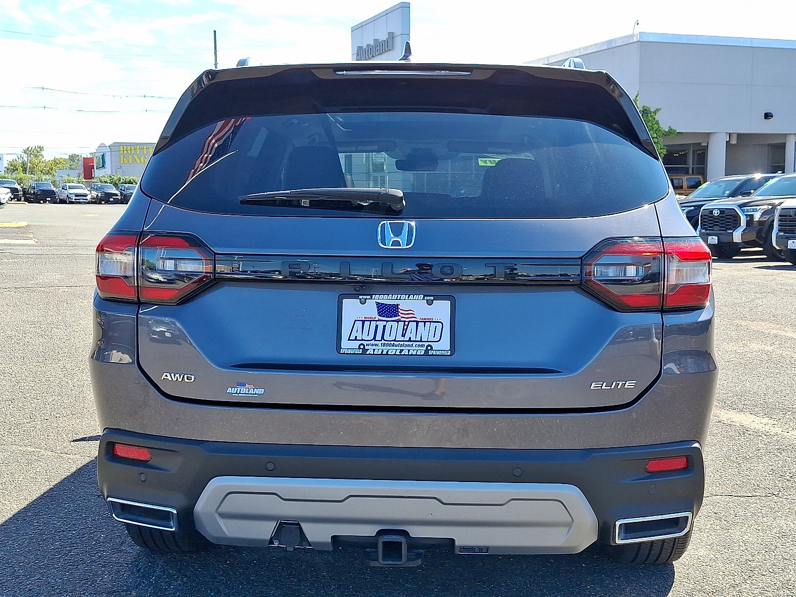 Used 2023 Honda Pilot Elite image 6