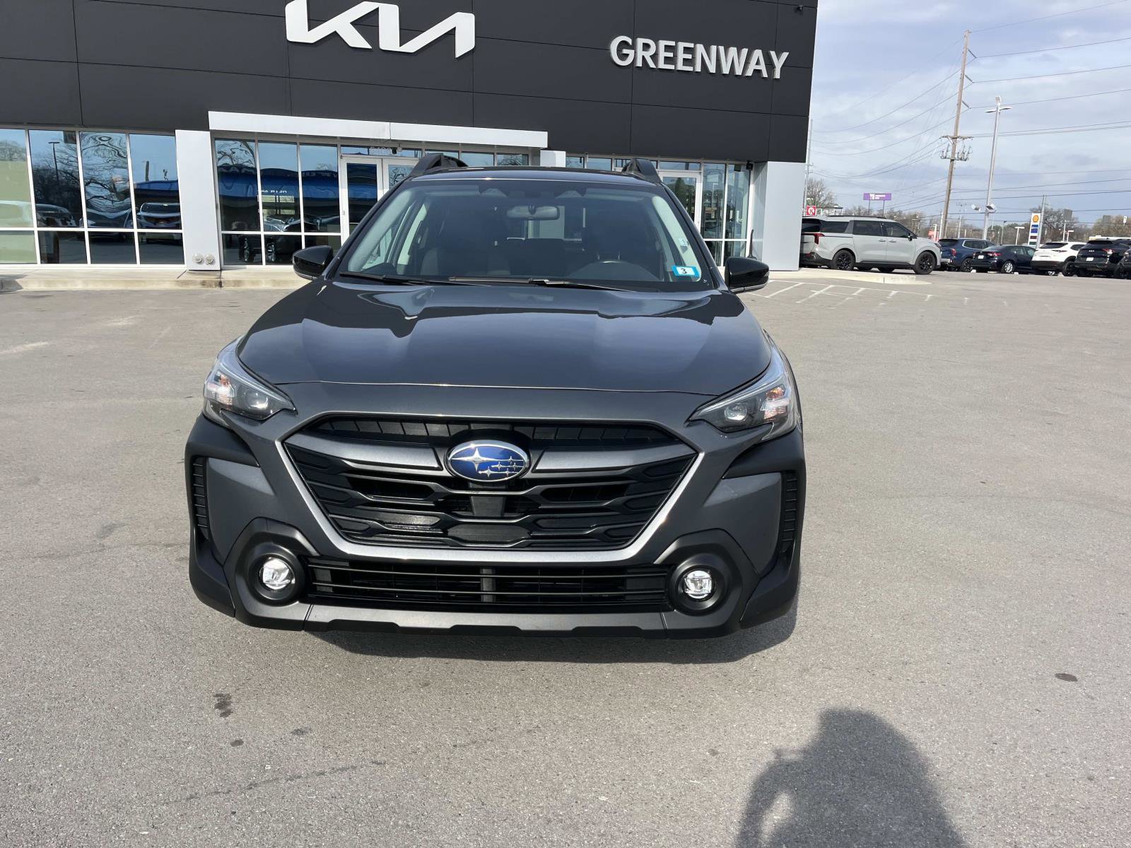 Used 2024 Subaru Outback Premium image 8