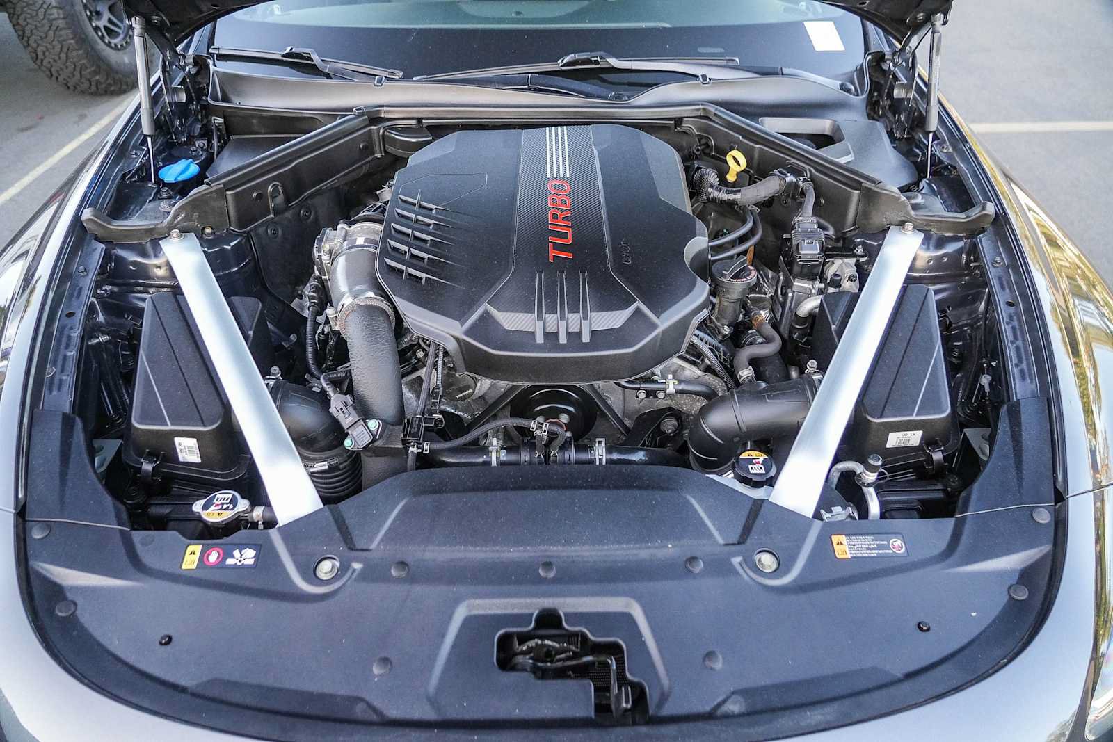 Used 2022 Kia Stinger GT1 AWD/4WD image 28