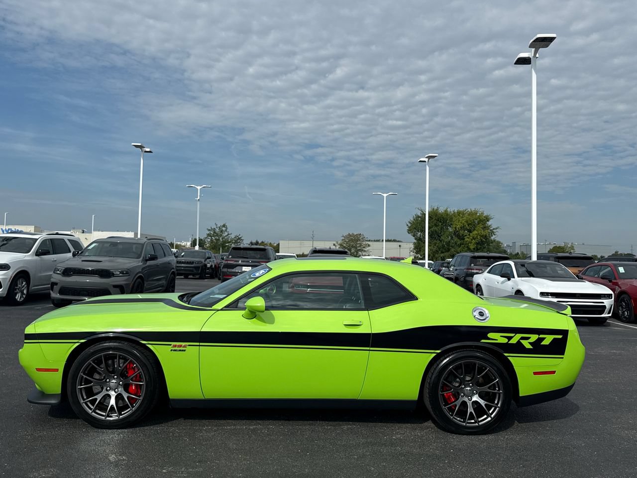 Used 2015 Dodge Challenger SRT RWD image 6