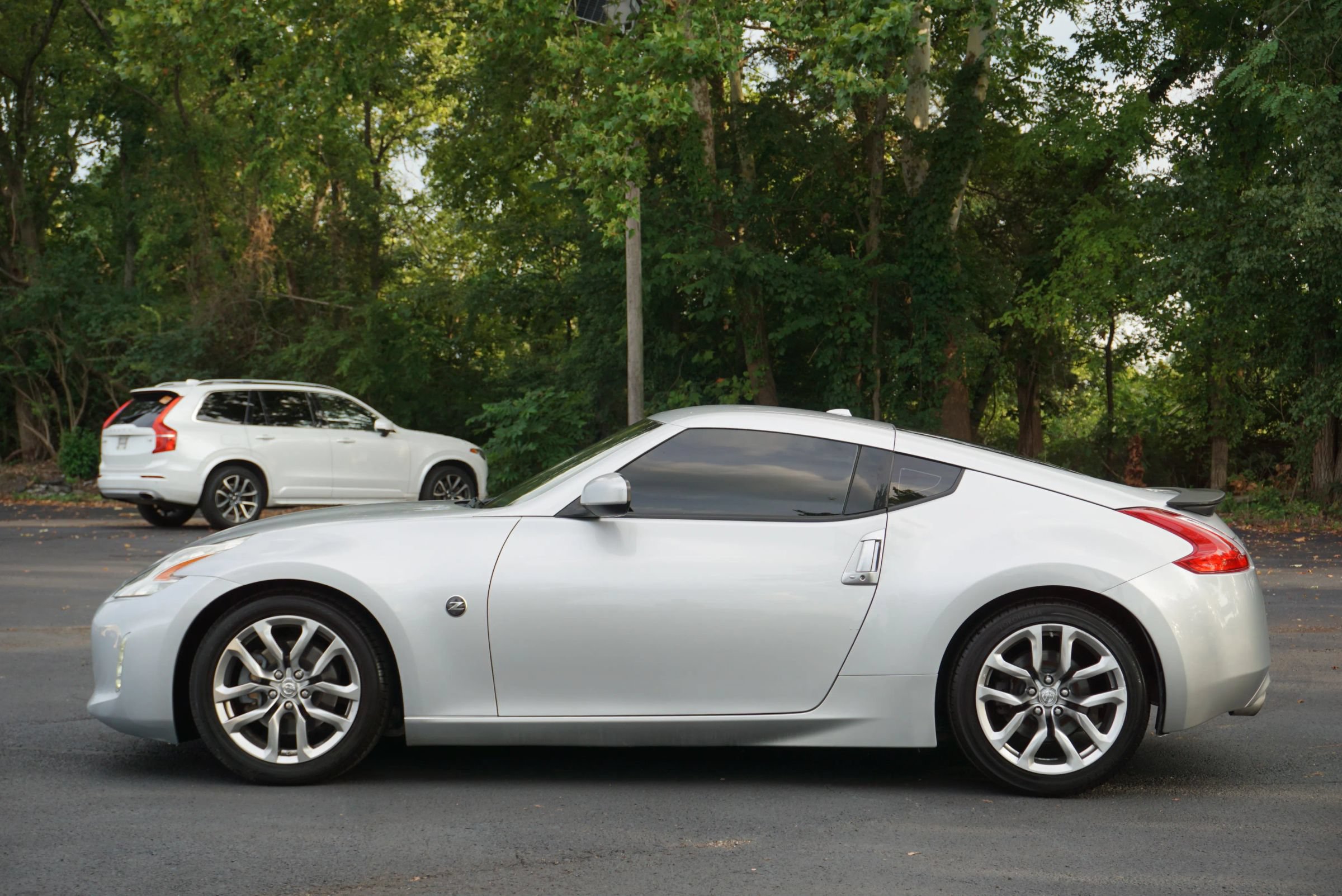 Used 2014 Nissan 370Z Touring RWD image 10