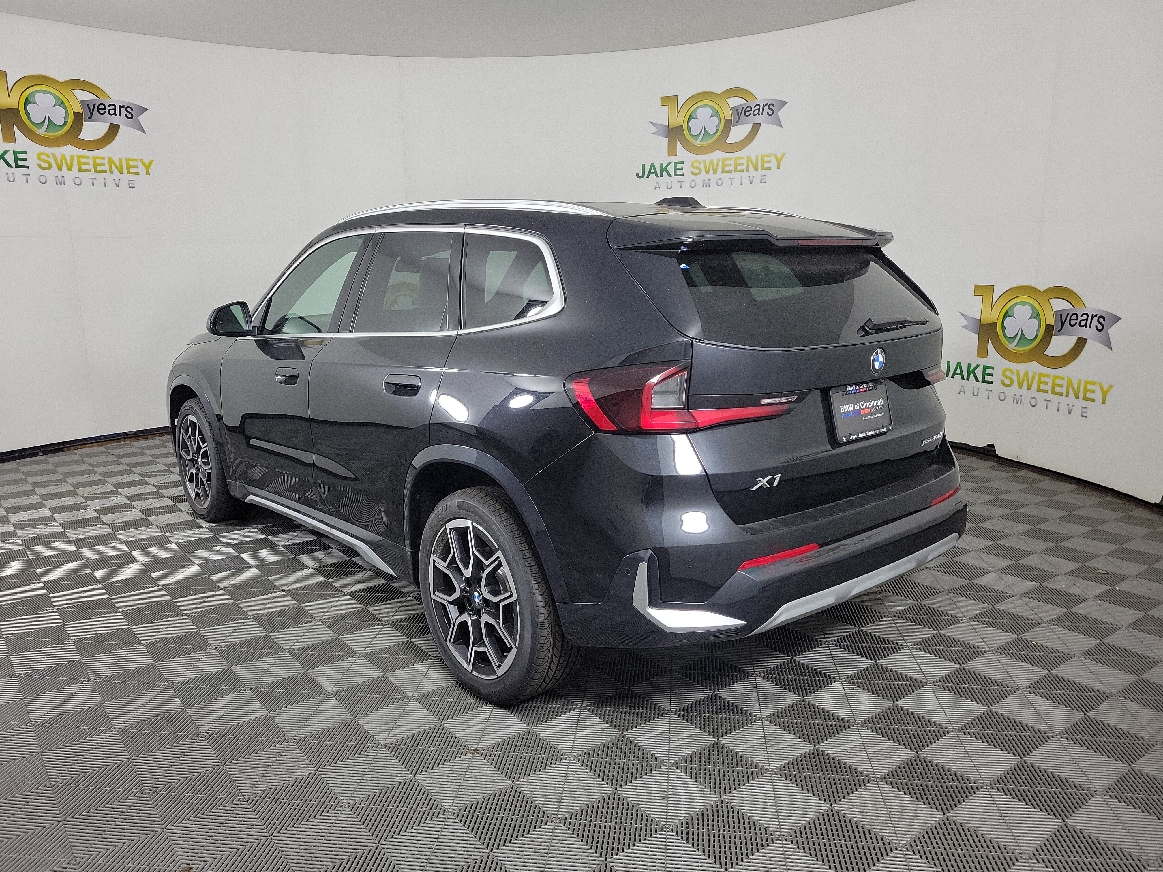 Certified 2025 BMW X1 xDrive28i w/ Convenience Package AWD/4WD image 5