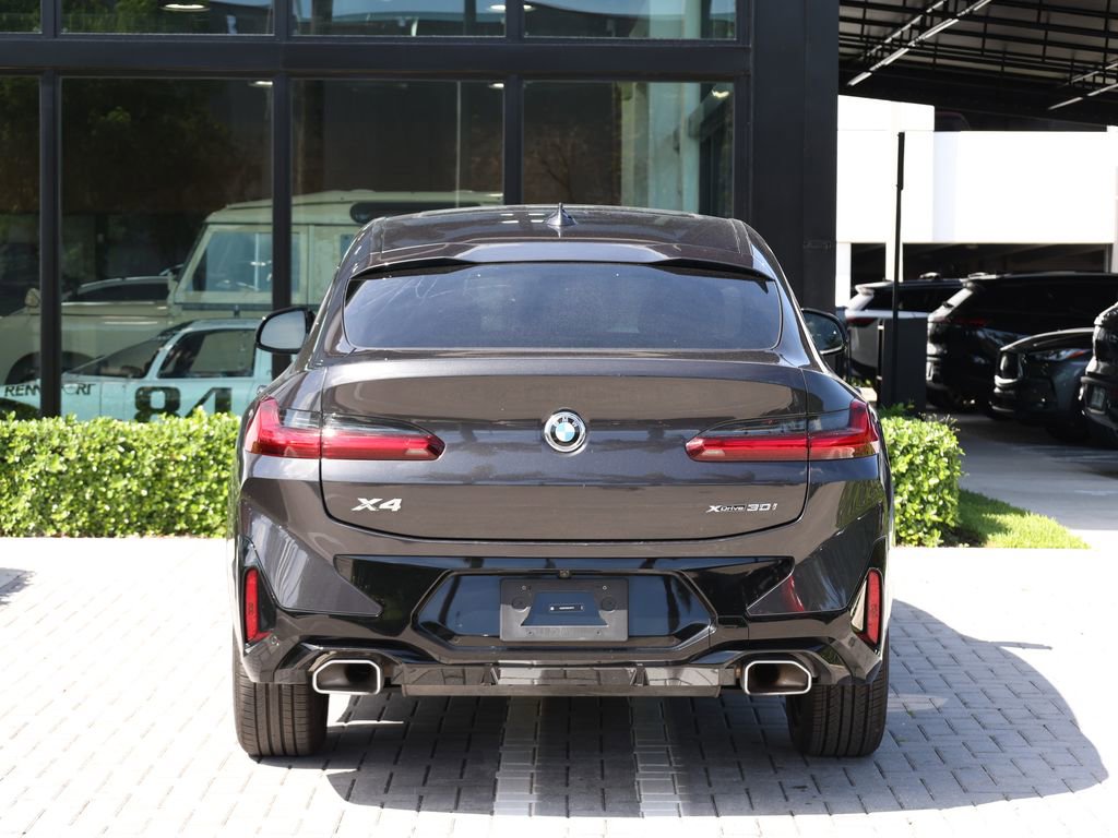Used 2025 BMW X4 xDrive30i image 6