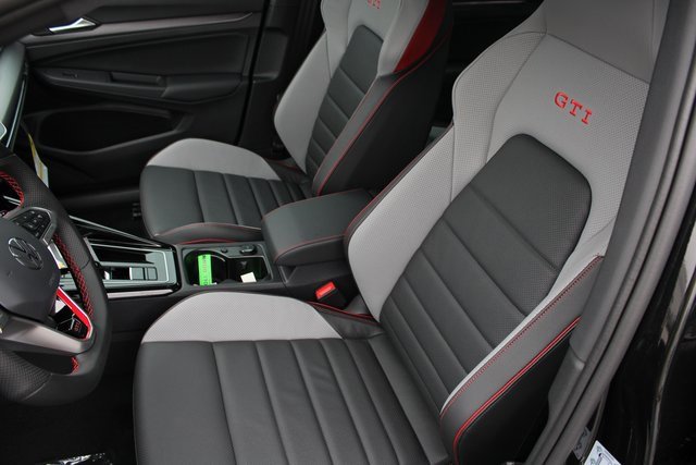 New 2026 Volkswagen GTI SE image 5