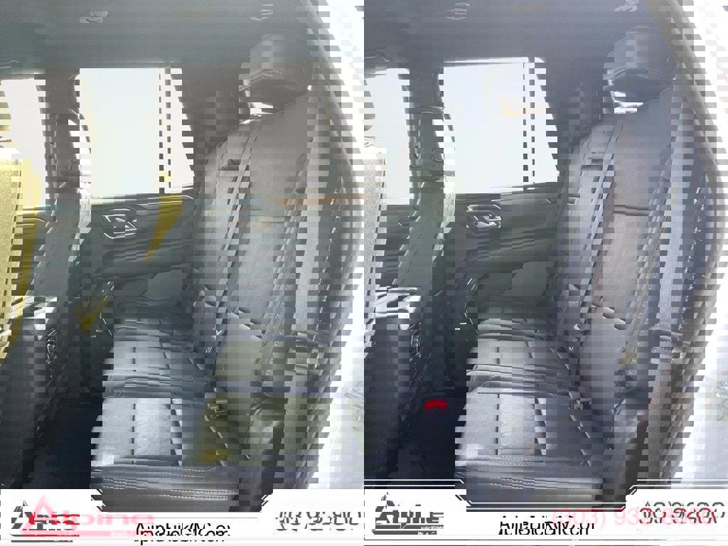 Used 2024 Chevrolet Tahoe LT image 13