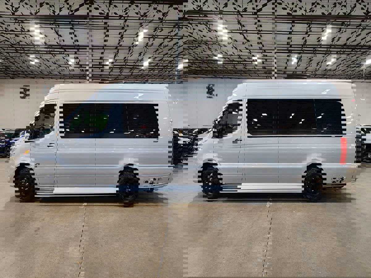 Used 2021 Mercedes-Benz Sprinter 3500 image 7