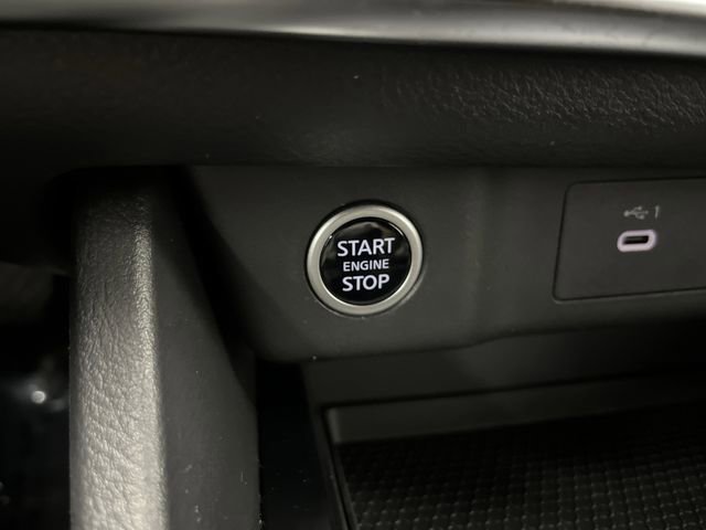 Used 2023 Nissan Rogue SV image 20