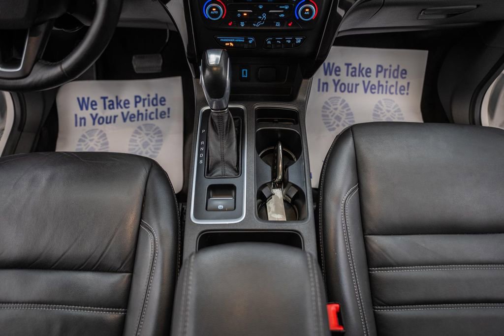 Used 2019 Ford Escape Titanium image 28