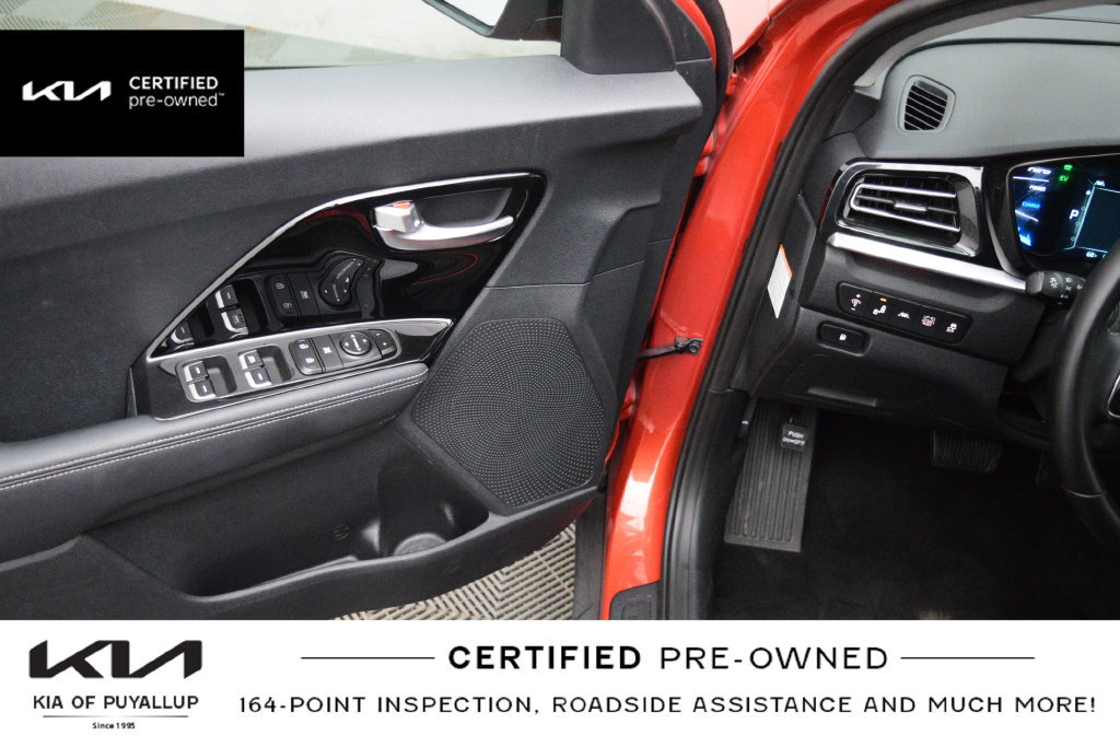 Certified 2022 Kia Niro LXS w/ Digital Cluster Package FWD image 29