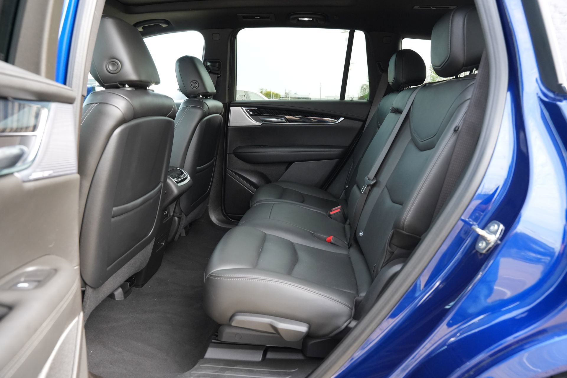 Used 2023 Cadillac XT6 Premium Luxury image 20