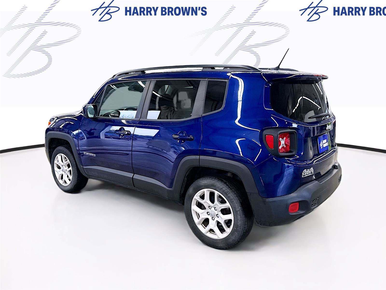 Used 2017 Jeep Renegade Latitude w/ Cold Weather Group AWD/4WD image 2