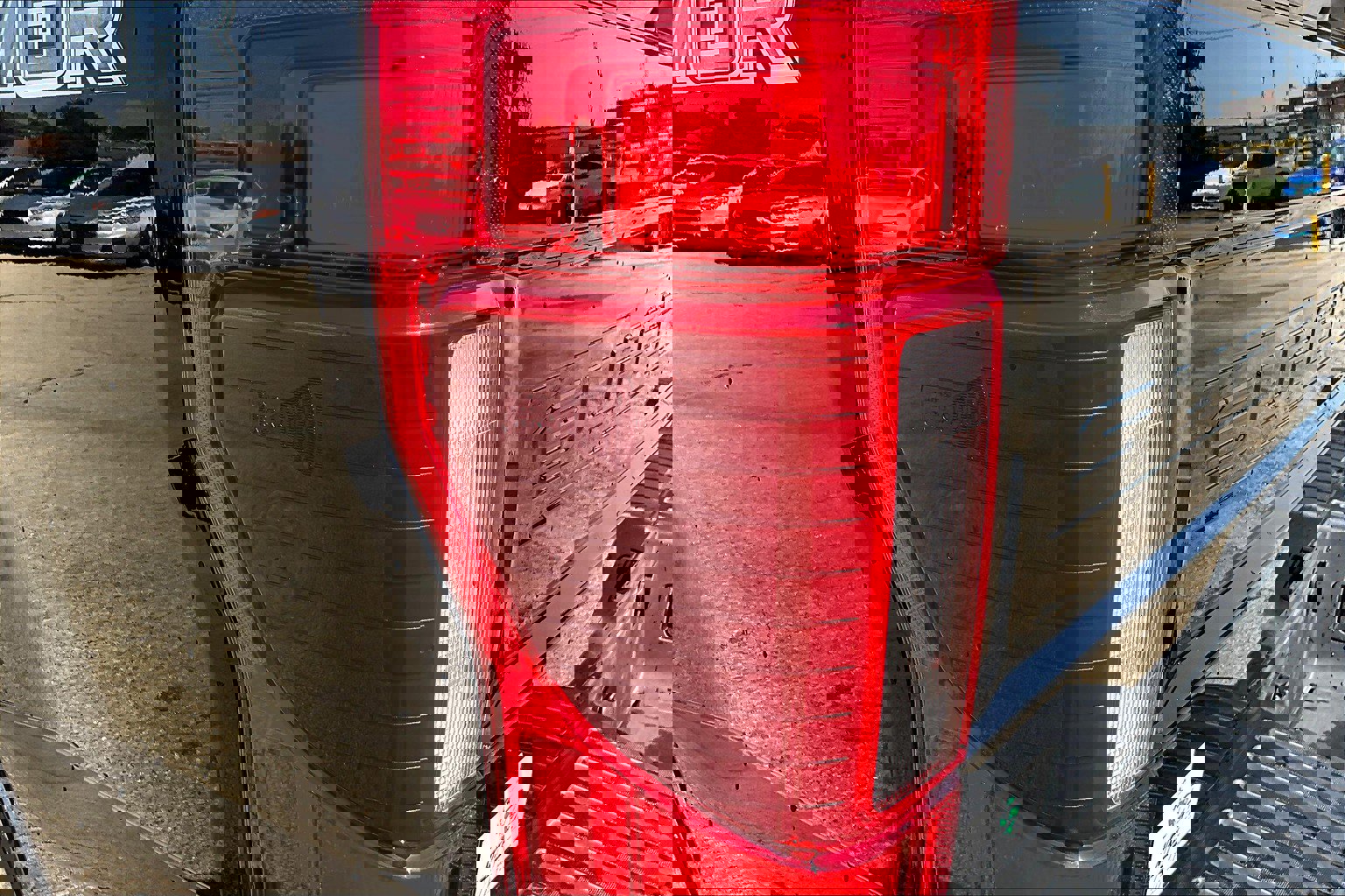 Used 2022 Ford F250 Lariat w/ Tremor Off-Road Package image 28