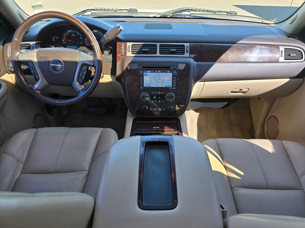 Used 2008 GMC Sierra 1500 Denali AWD/4WD image 14
