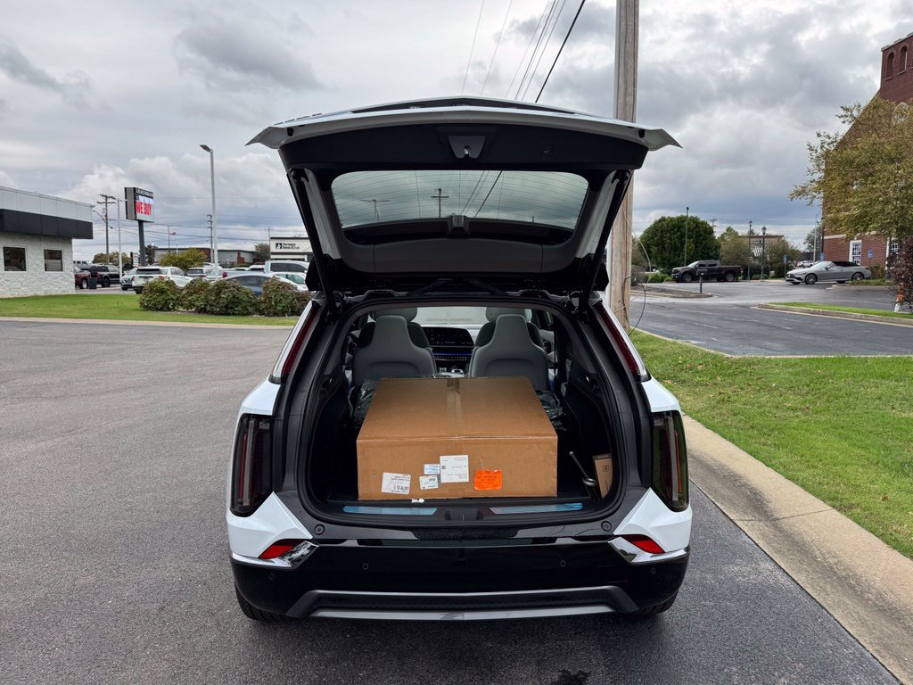 New 2027 Cadillac Optiq Sport RWD image 17