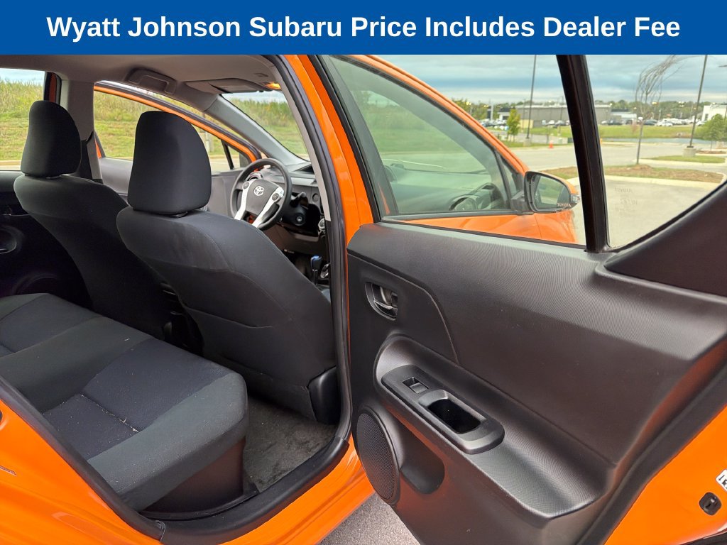 Used 2015 Toyota Prius C Two w/ Preferred Accessory Package FWD image 33